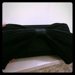 🎈Just Reduced🎈 Black bow evening bag